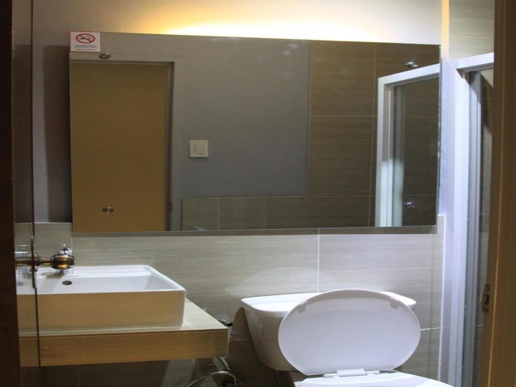Sumo Asia Hotels - Davao City Стая снимка