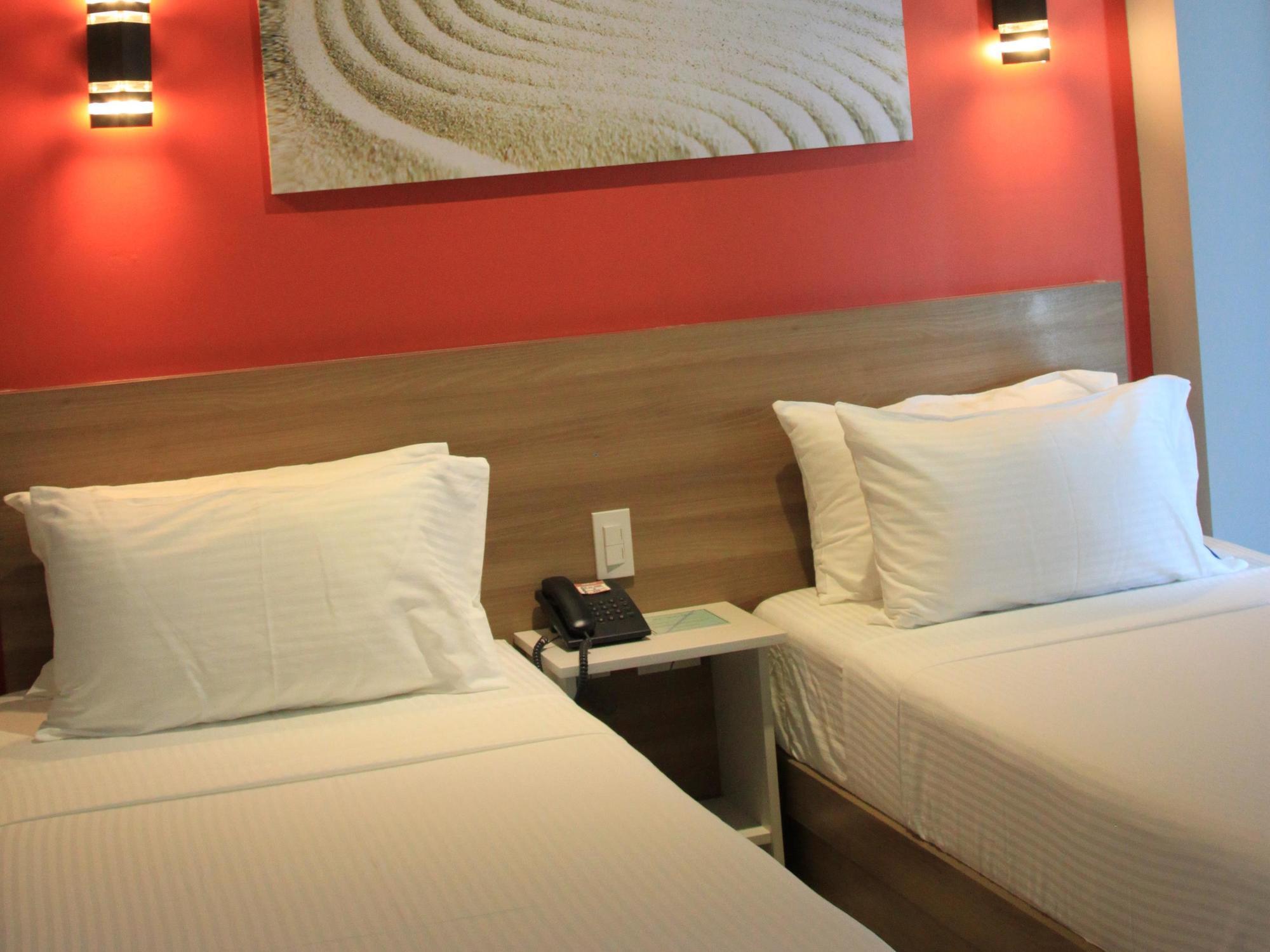 Sumo Asia Hotels - Davao City Екстериор снимка