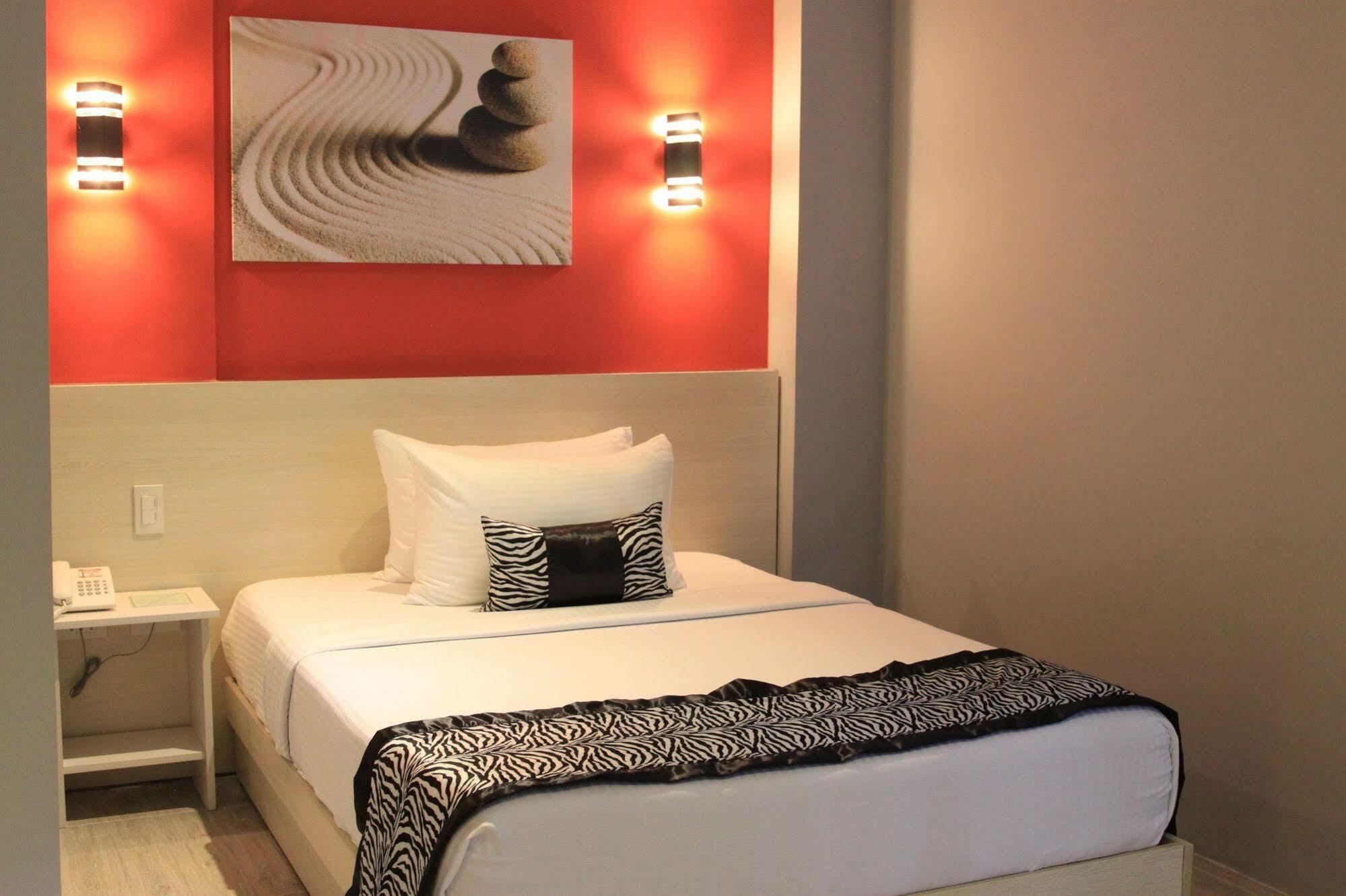 Sumo Asia Hotels - Davao City Екстериор снимка