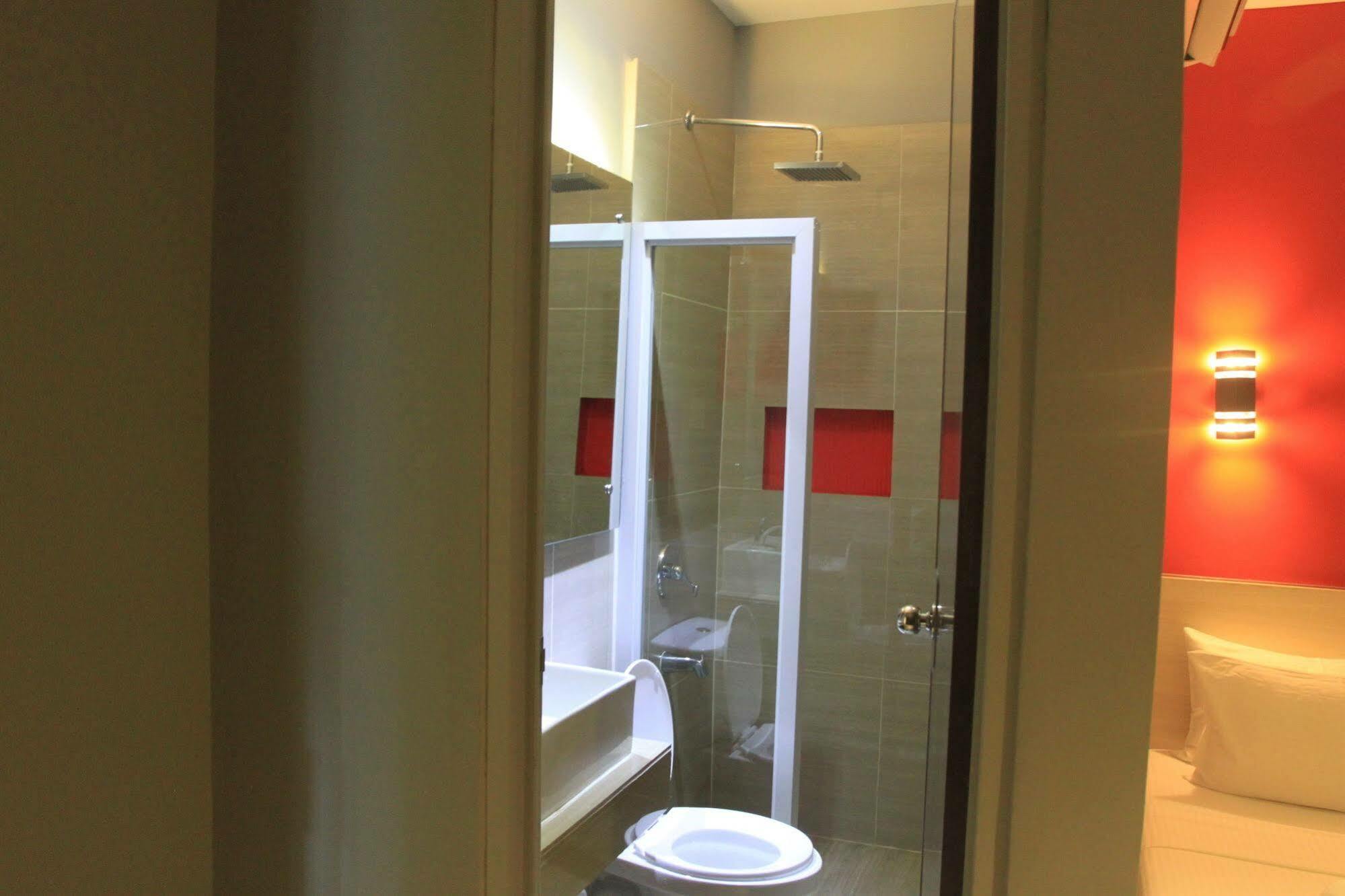 Sumo Asia Hotels - Davao City Екстериор снимка