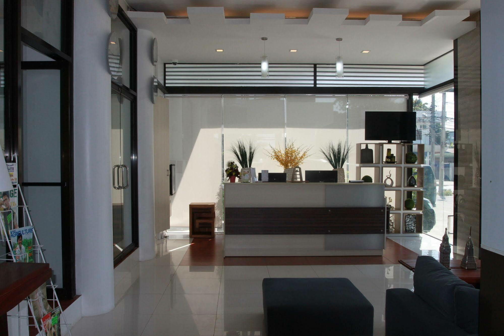 Sumo Asia Hotels - Davao City Екстериор снимка